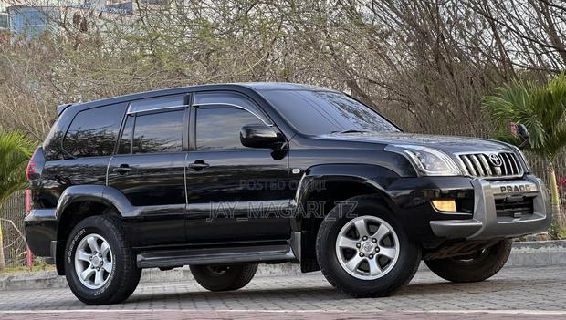 Toyota Land Cruiser Prado 2005 Black
