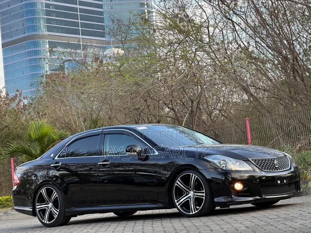 Toyota Crown 2008 Black
