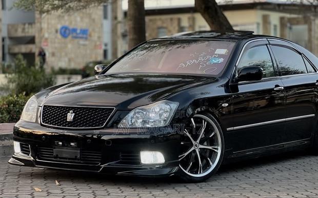 Toyota Crown 2007 Black