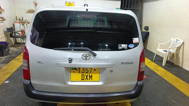 Toyota Probox 2013 Silver