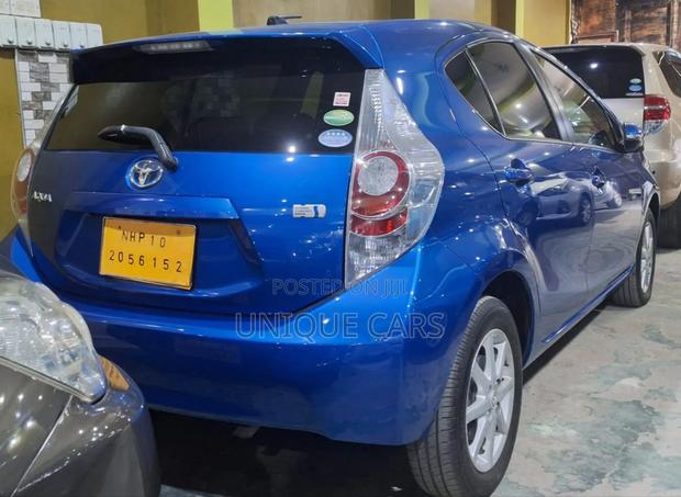 Toyota Aqua 2012 Blue