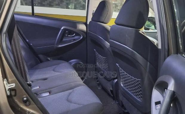 Toyota RAV4 2009 Brown