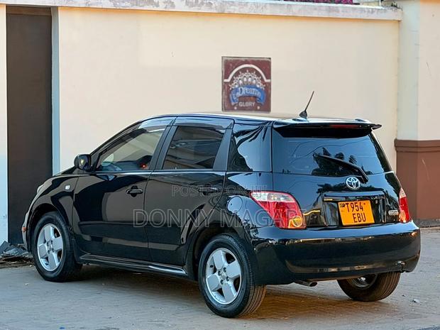Toyota IST 2006 Black