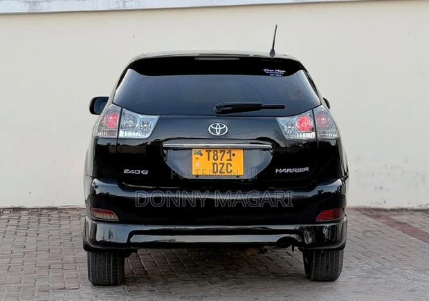 Toyota Harrier 2006 Black