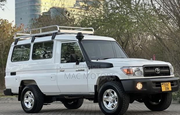 Toyota Land Cruiser 76 Series 2010 White