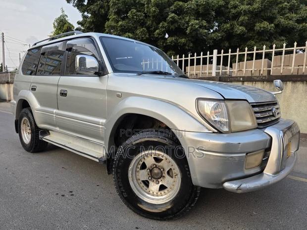 Toyota Land Cruiser Prado 2.7 16V 5dr 2001 Silver