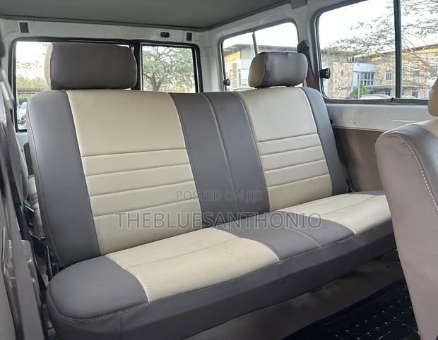Toyota Land Cruiser 2010 Pearl