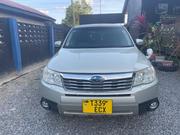 Subaru Forester 2010 Ivory for sale
