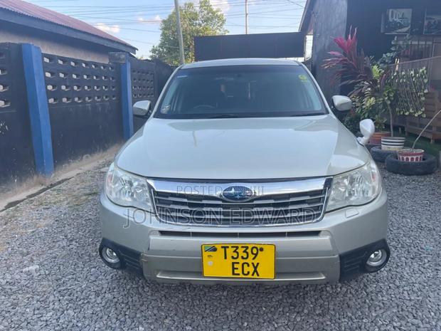 Subaru Forester 2010 Ivory
