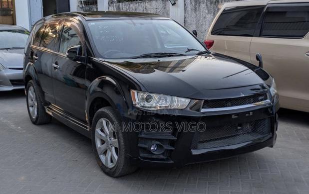 Mitsubishi Outlander 2012 Black