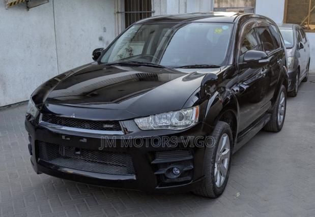 Mitsubishi Outlander 2012 Black