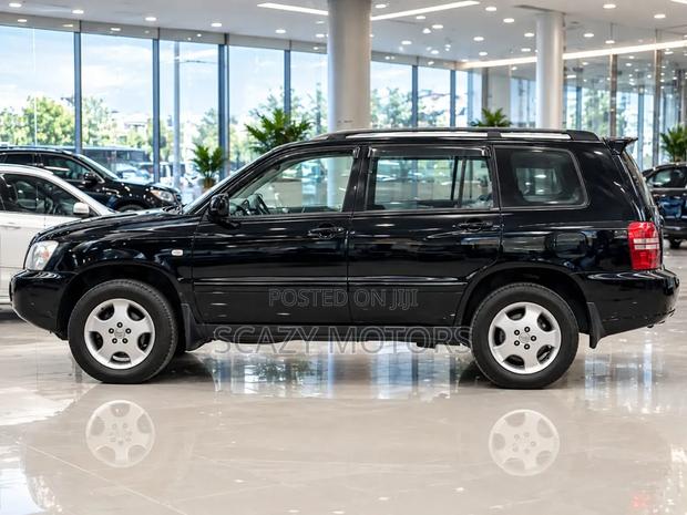 Toyota Kluger 2001 Black