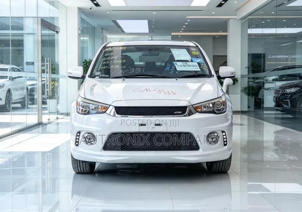 Mitsubishi RVR 2.0 2011 White