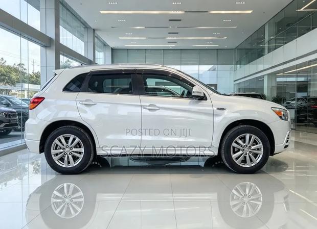 Mitsubishi RVR 2010 White