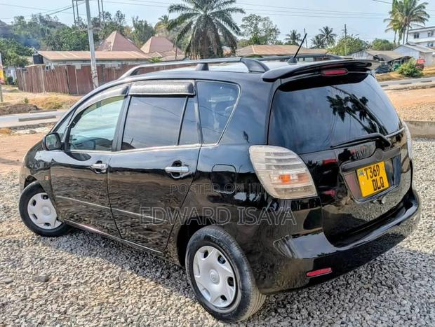 Toyota Corolla Spacio 2005 Black