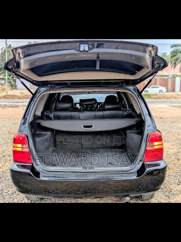 Toyota Kluger 2004 Black