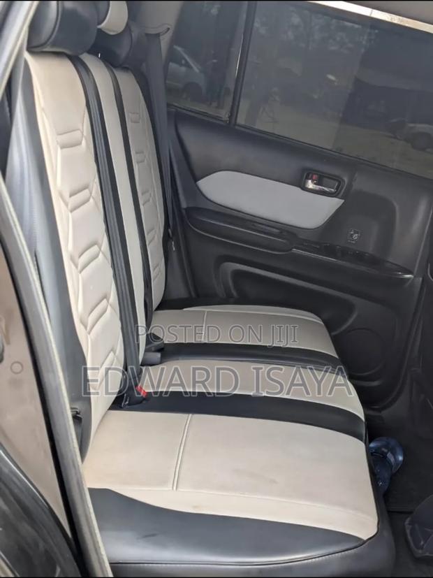Toyota Kluger 2004 Black