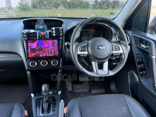 Subaru Forester 2017 Black