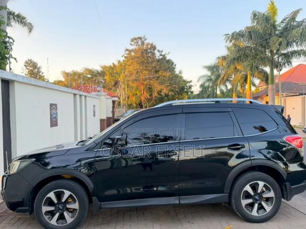 Subaru Forester 2017 Black