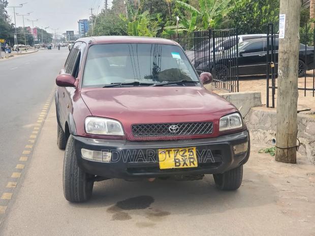 Toyota RAV4 1999 Red