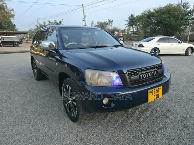 Toyota Kluger 2005 Blue