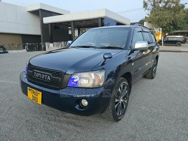 Toyota Kluger 2005 Blue
