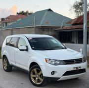 Mitsubishi Outlander 2008 White for sale
