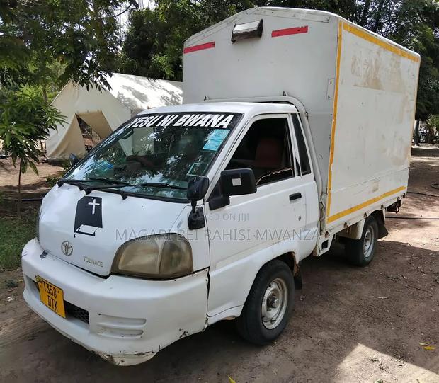 Toyota TownAce 2004 Silver