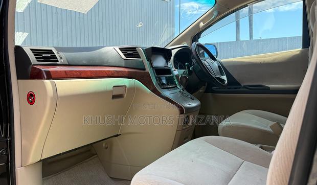 Toyota Alphard 2008 Black