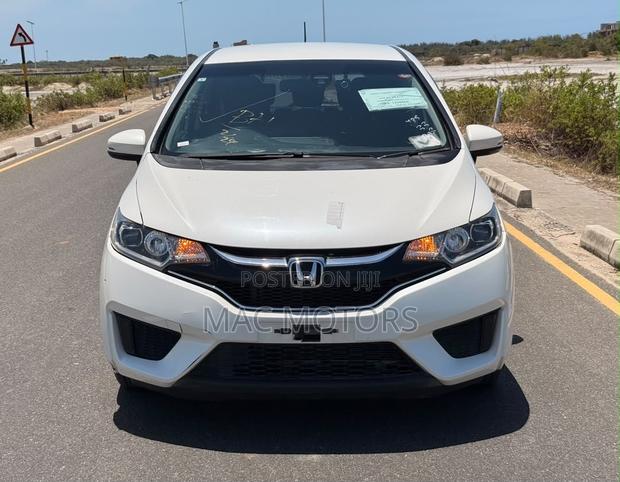 Honda Fit 2016 White