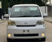 Toyota Porte 2008 White for sale