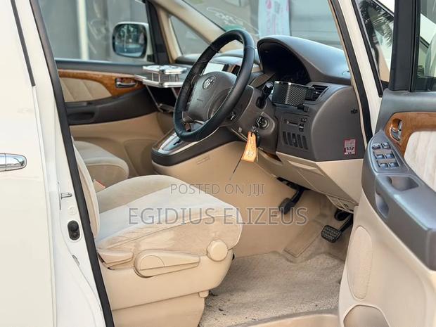 Toyota Alphard 2006 White