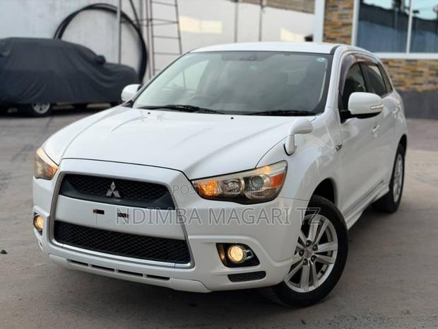 Mitsubishi RVR 2009 White
