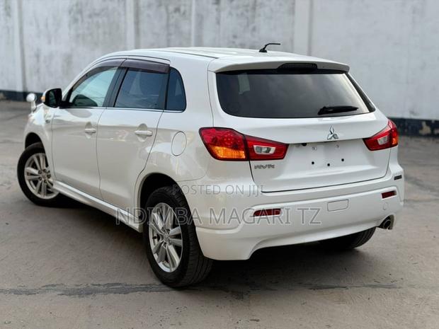 Mitsubishi RVR 2009 White