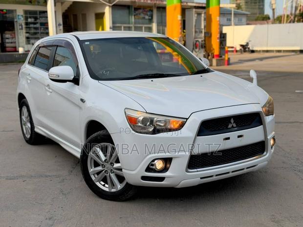 Mitsubishi RVR 2009 White