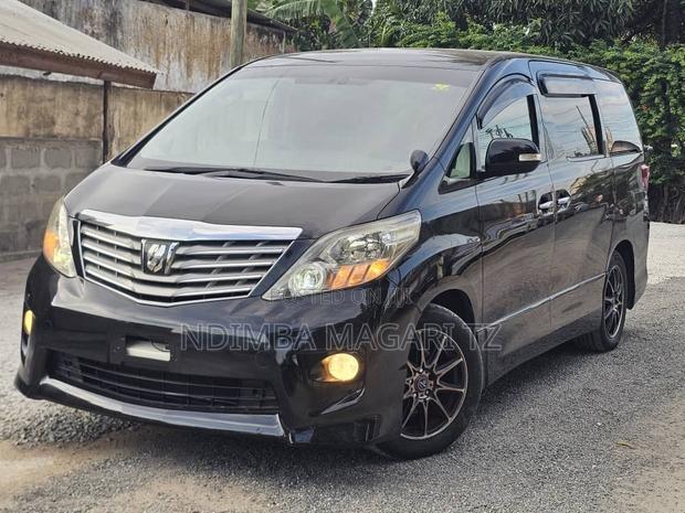 Toyota Alphard 2.4 Petrol FWD 2010 Black