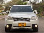 Subaru Forester 2010 Pearl for sale
