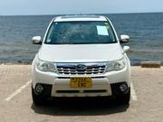 Subaru Forester 2011 Pearl for sale