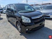 Toyota Noah 2.0 143hp AWD (7 Seater) 2008 Black for sale