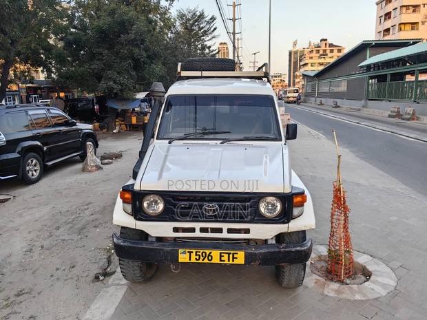 Toyota Land Cruiser 2008 White