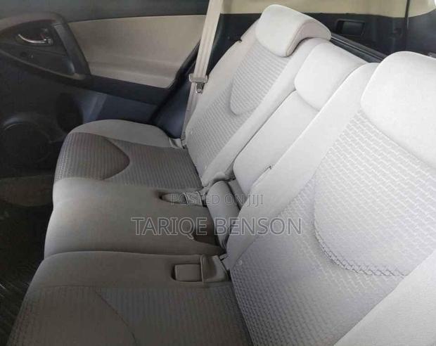 Toyota Vanguard 2008 White