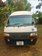 Toyota Grand HiAce 2000 Pearl for sale