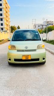 Toyota Porte 2005 Beige for sale