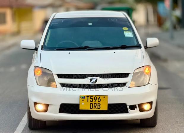 Toyota IST 2005 White