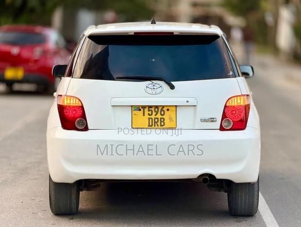 Toyota IST 2005 White