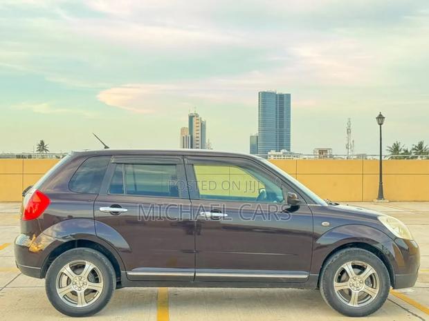 Mazda Verisa 2010 Brown