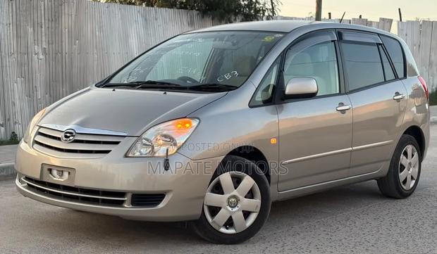 Toyota Corolla Spacio 1.5 X 2004 Silver