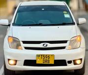 Toyota IST 2005 White for sale