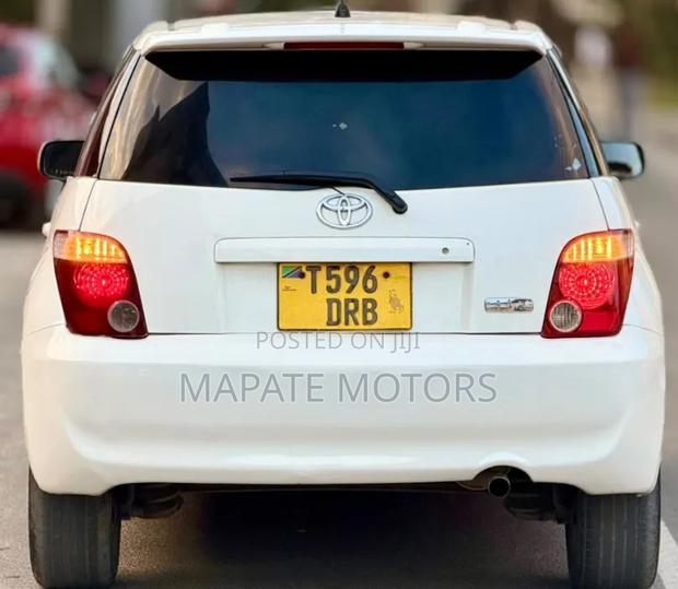 Toyota IST 2005 White