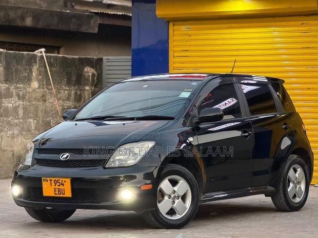 Toyota IST 2006 Black